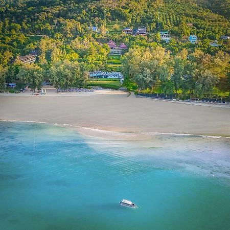 Dusit Thani Krabi Beach Resort - Sha Extra Plus Klong Muang Beach Exterior foto Aerial view of the beach