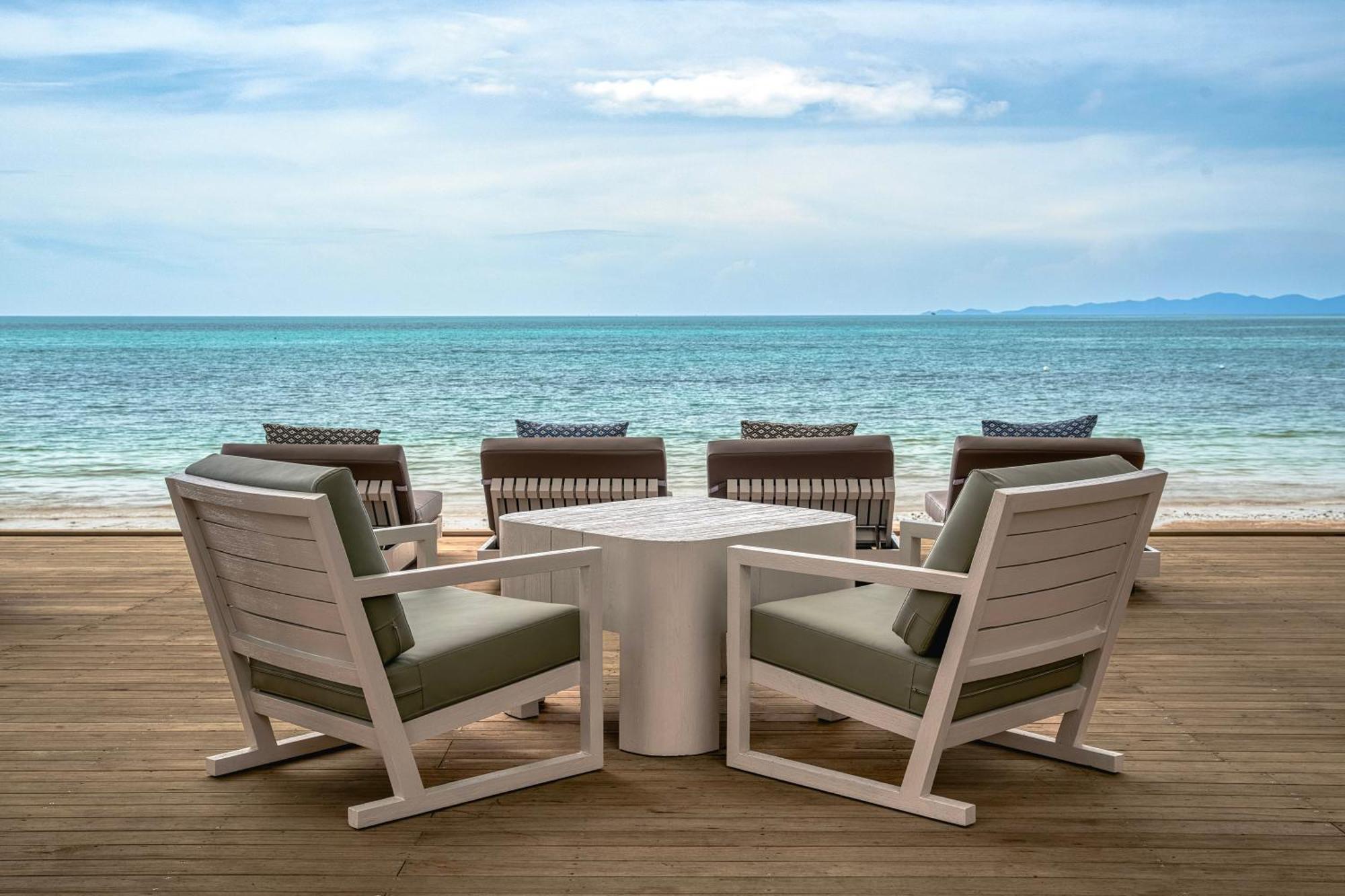 Dusit Thani Krabi Beach Resort - Sha Extra Plus Klong Muang Beach Exterior foto Outdoor furniture